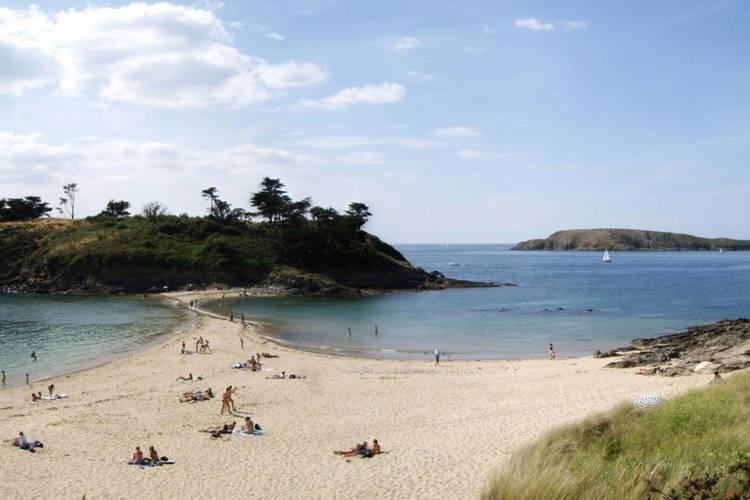 Lagrange Vacances Les Roches Douvres Saint-Briac-sur-Mer Room photo